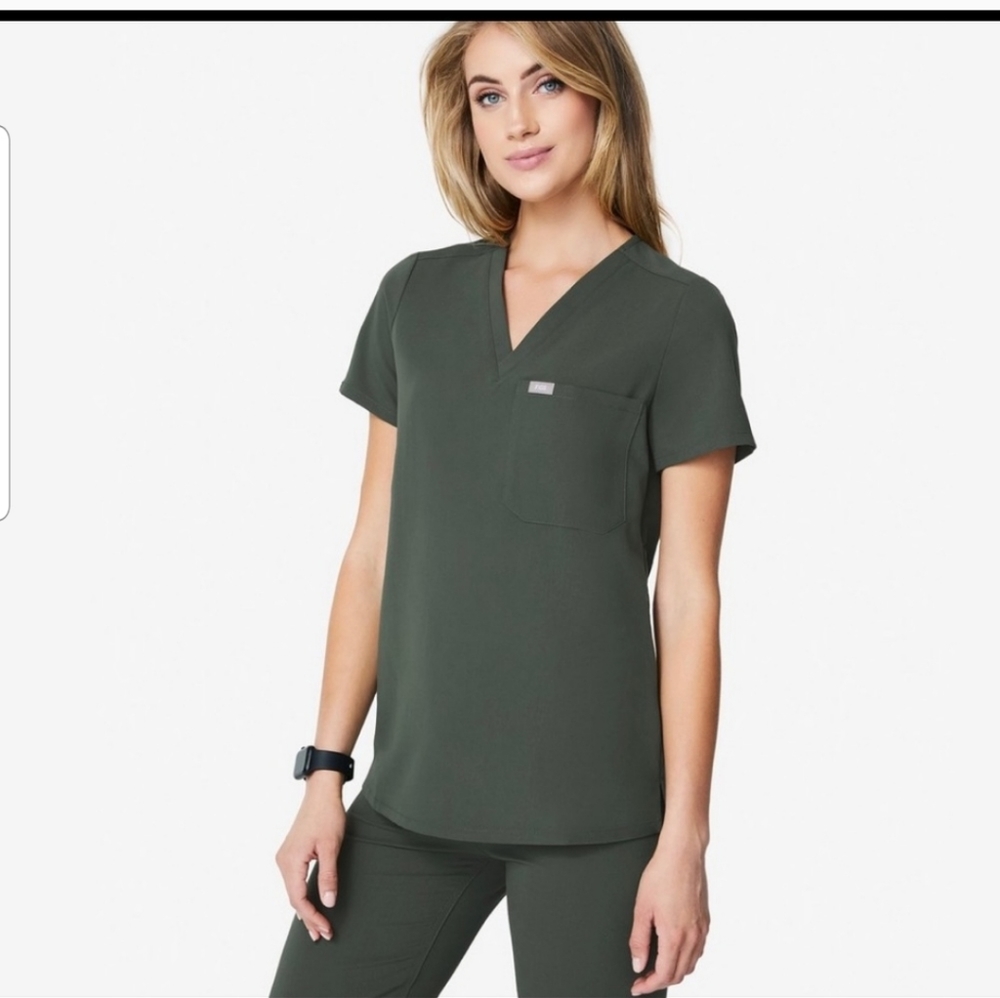 Figs Moss Catarina 1 pocket scrub top